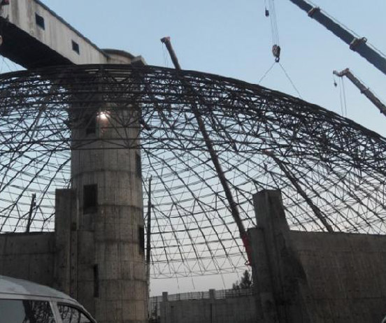 菏泽网架分条或分块安装法